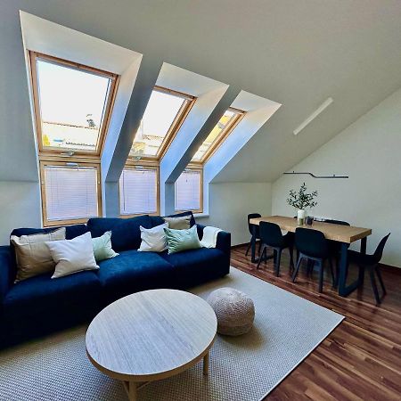 Designer Apartment Im Herzen Von 플메스 외부 사진