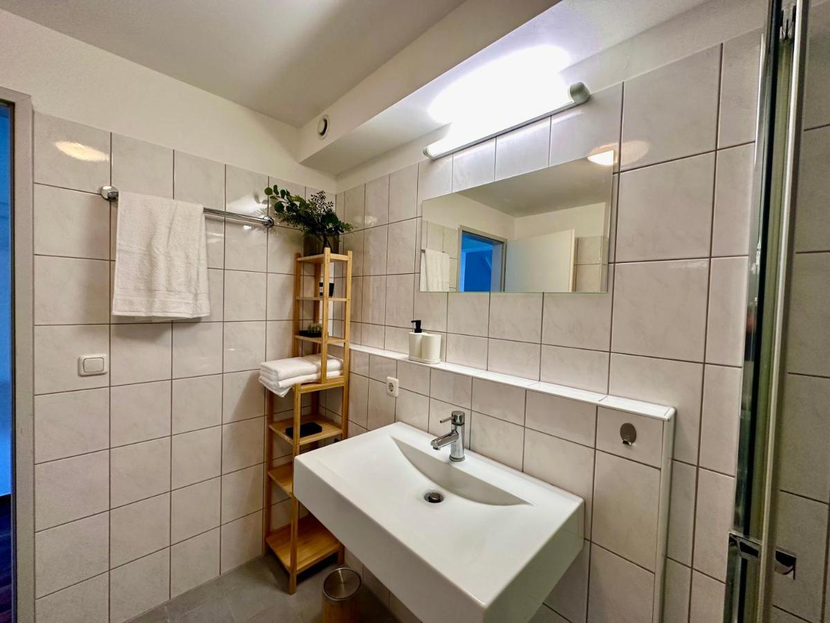 Designer Apartment Im Herzen Von 플메스 외부 사진